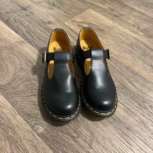 Doc Marten Mary Jane’s size 6
